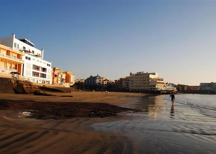 New 140M2 Loft-Style Flat At Town Heart, 3 Beaches Close Casa Leon