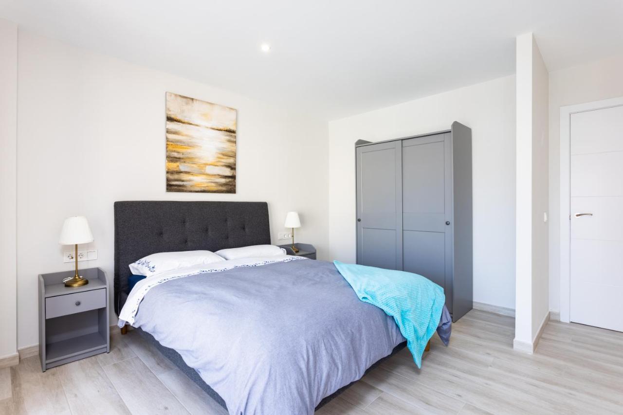 New 140m2 Loft-style Flat At Town Heart, 3 Beaches Close Casa Leon Apartment *