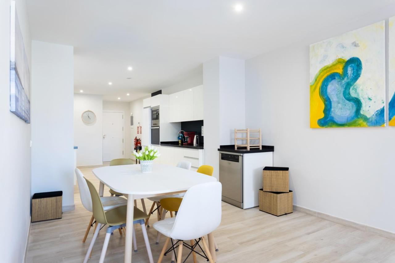 Apartment New 140m2 Loft-style Flat At Town Heart, 3 Beaches Close Casa Leon