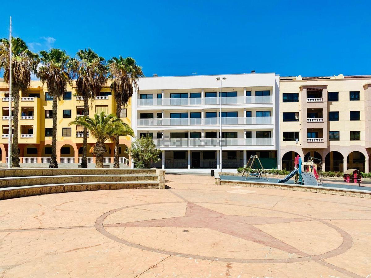 New 140m2 Loft-style Flat At Town Heart, 3 Beaches Close Casa Leon Apartment El Medano (Tenerife)
