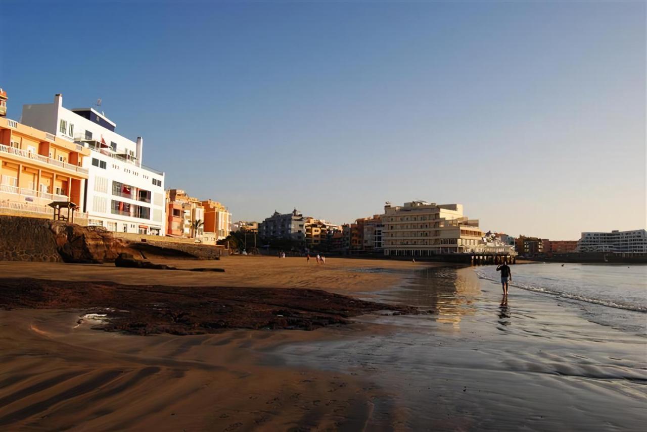 New 140m2 Loft-style Flat At Town Heart, 3 Beaches Close Casa Leon Apartment